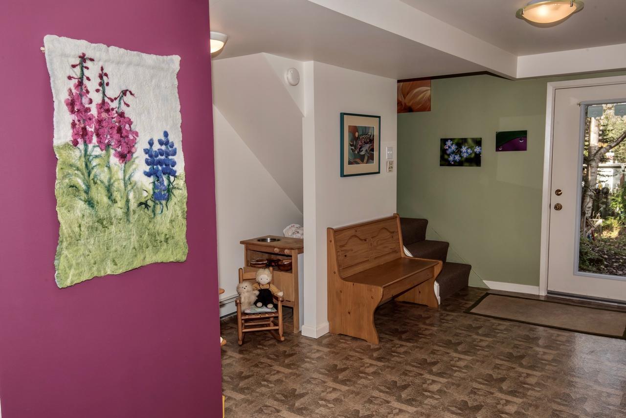 Gardenside Bed And Breakfast Anchorage Exterior foto